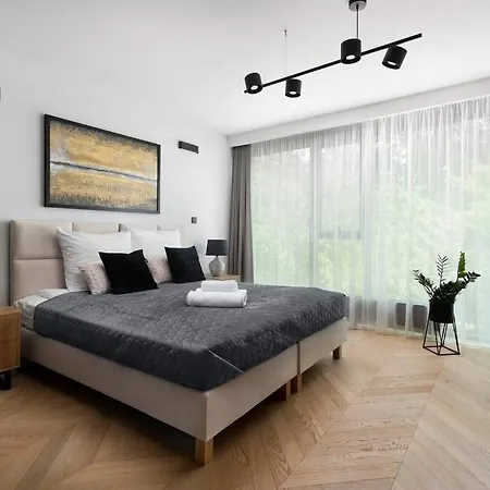 Apartment Easy Rent - Gold 36, Basen & Spa, Centrum Free Parking 24h Check-in Lublin