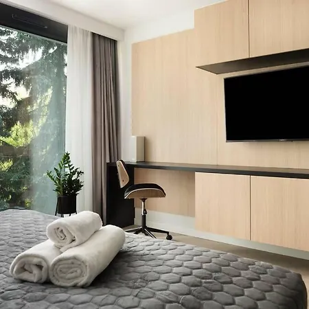 Easy Rent - Gold 36 Apartment