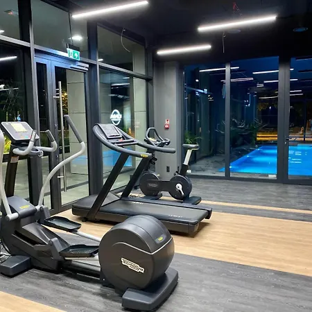 Apartment Easy Rent - Gold 36, Basen & Spa, Centrum Free Parking 24h Check-in Lublin